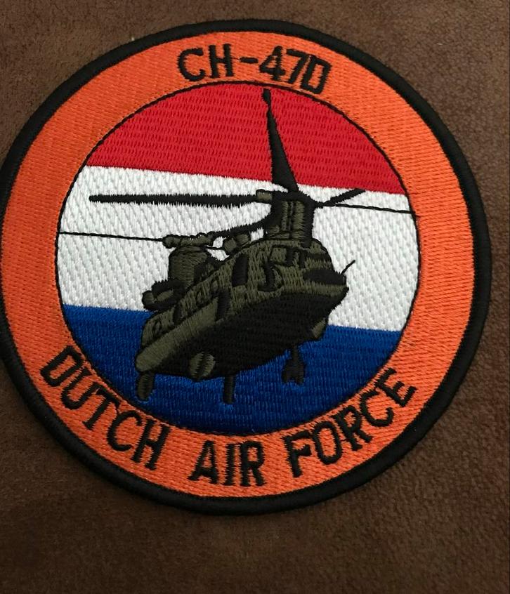 CH-47D Chinook Luchtmacht Embleem, Verzamelen, Militaria | Algemeen, Luchtmacht, Embleem of Badge, Nederland, Ophalen of Verzenden