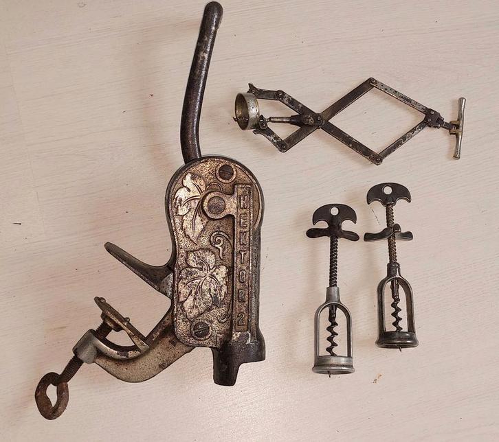 Collectie oude Kurkentrekkers, Antiek en Kunst, Antiek | Keukenbenodigdheden, Ophalen of Verzenden