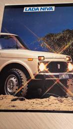 Jaren 80 uitgebreide Lada Niva folder Nederlands Niva jeep, Ophalen of Verzenden, Zo goed als nieuw, Overige merken