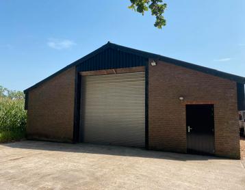 Te huur 235 m2 opslagruimte stalling loods beschikbaar voor biedingen