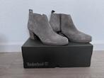 Suede enkellaarsjes van Timberland, taupe, maat 40, Kleding | Dames, Ophalen of Verzenden, Nieuw, Beige, Lage of Enkellaarzen