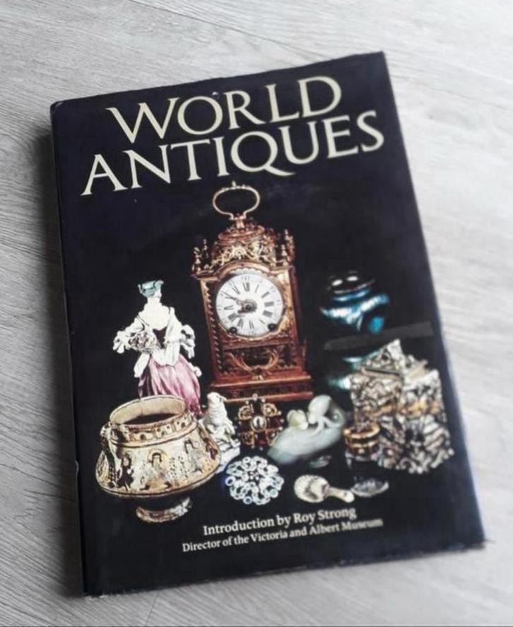 World Antiques boek ISBN 0600393542, Antiek en Kunst, Antiek | Boeken en Bijbels, Ophalen of Verzenden