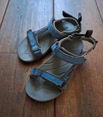 Teva kinder sandaal maat 29. Blauw. beschikbaar voor biedingen