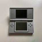 Nintendo ds lite - met oplader en games, Spelcomputers en Games, Spelcomputers | Nintendo DS, Met games, Refurbished, Ophalen of Verzenden