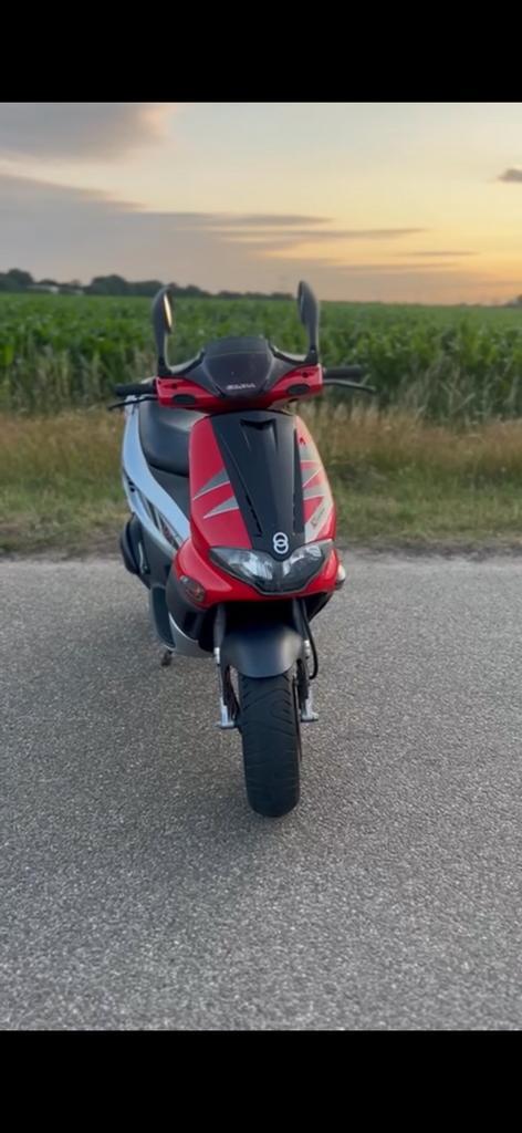 Gilera runner (te koop of te ruil), Fietsen en Brommers, Scooters | Piaggio, Zo goed als nieuw, Overige modellen, Benzine, Ophalen