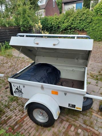 Te huur: Saris bagagewagen met imperiaal en reservewiel. beschikbaar voor biedingen