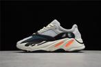 Mooie Yeezy boost 700 Wave Runner Solid Grey in alle maten, Kleding | Heren, Nieuw, Yeezy, Sneakers of Gympen, Verzenden