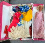 Vintage Barbie Ken kleding clone pop en koffer 80 s, Ophalen of Verzenden, Gebruikt