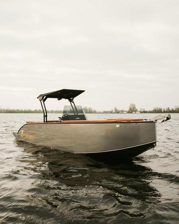 Futuro ZX25 V8 Mercruiser | Aluminium Tender | T-top beschikbaar voor biedingen