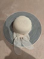 Elegante gestreepte hoed met strik, Kleding | Dames, Hoeden en Petten, Ophalen of Verzenden, Nieuw, One size fits all, Hoed