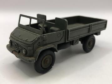 Dinky Toys 821 Mercedes Unimog Military groen -SLECHT- M10 beschikbaar voor biedingen