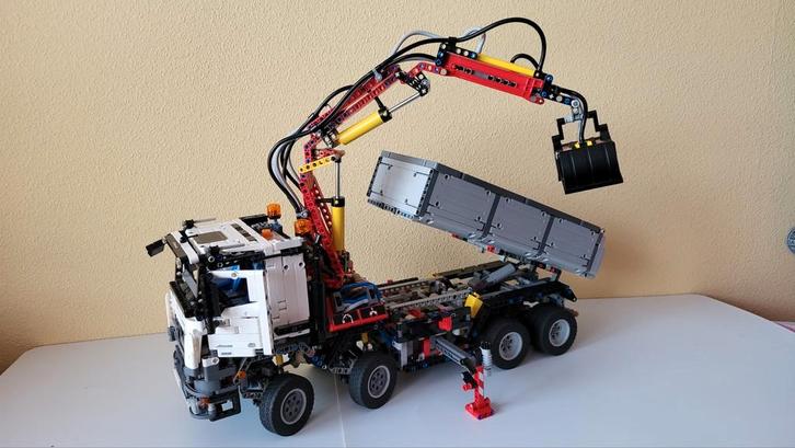 Lego Technic 42043 Mercedes-Benz Arocs, Kinderen en Baby's, Speelgoed | Duplo en Lego, Gebruikt, Lego, Complete set, Ophalen of Verzenden