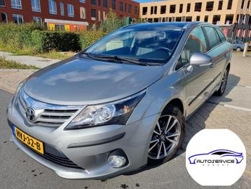Toyota Avensis 1.8 SkyView 2014 1e Eig. 64K! Pano Dak Leder  beschikbaar voor biedingen