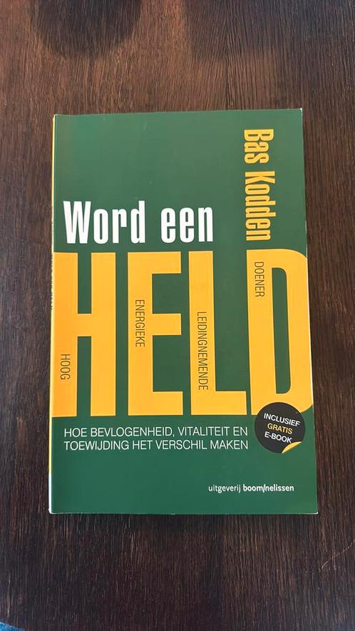 Bas Kodden - Word een held, Boeken, Wetenschap, Zo goed als nieuw, Ophalen of Verzenden