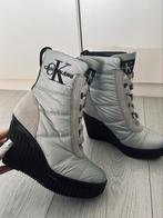 Calvin Klein sleehakken met veters, Ophalen, Snowboots, Zo goed als nieuw, Grijs