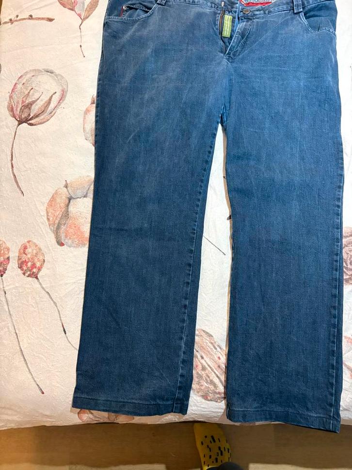 Mooie bijna nieuwe Meyer Diego, kwartmt. 29,5 lengte 32., Kleding | Heren, Grote Maten, Zo goed als nieuw, Broek of Spijkerbroek