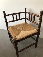 Bobbin hoekstoel, Huis en Inrichting, Ophalen, Riet of Rotan, Bruin, Zo goed als nieuw