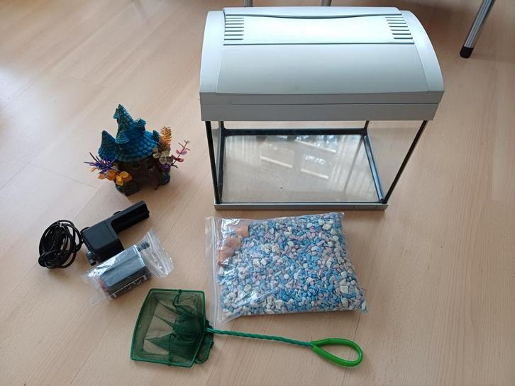 Superfish aquarium 36x23x35cm vissenkom pomp  terrarium, Dieren en Toebehoren, Vissen | Aquaria en Toebehoren, Gebruikt, Leeg aquarium