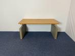 3 x Bureau Ahrend (directie - slinger), bamboe, 120 x 80 cm.