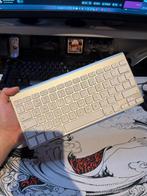 Apple Magic Keyboard, Computers en Software, Ophalen of Verzenden, Qwerty, Zo goed als nieuw, Draadloos