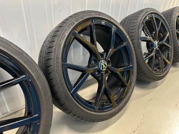 19'' VW Golf 8R GTI Estoril Zwart 5H0601025 Velgen Banden beschikbaar voor biedingen