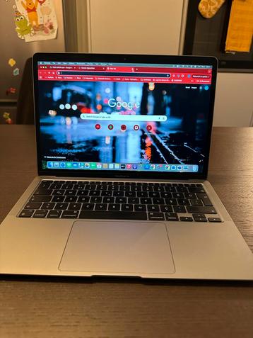 MacBook Air 2020 - 8GB RAM, 256GB SSD beschikbaar voor biedingen
