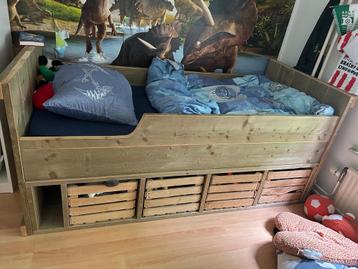 Houten Kinderbed met Opbergruimte beschikbaar voor biedingen