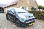 Peugeot 107 (bj 2011), Euro 5, Gebruikt, 4 stoelen, 68 pk