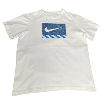 Nike T-shirt  beschikbaar voor biedingen