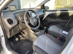 Peugeot 108 1.0 e-VTi Active|RIJKLAAR|AC|BTW|CARPLAY|LED|PDC, Voorwielaandrijving, Stof, Gebruikt, Euro 6