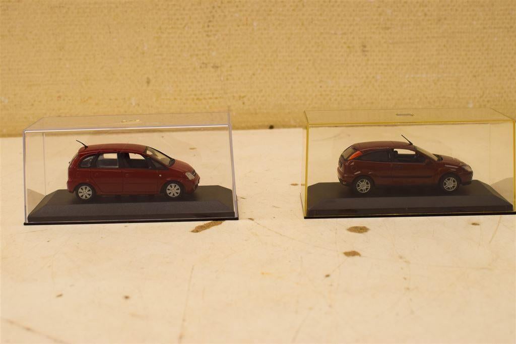 2 stuks Pauls model art minichamps Autos in een plastic doos, Ophalen of Verzenden, Gebruikt