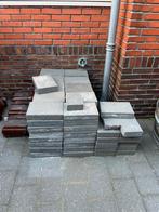 +- 7 m2 tuin/oprittegels €20, Ophalen, Zo goed als nieuw, Beton, Klinkers