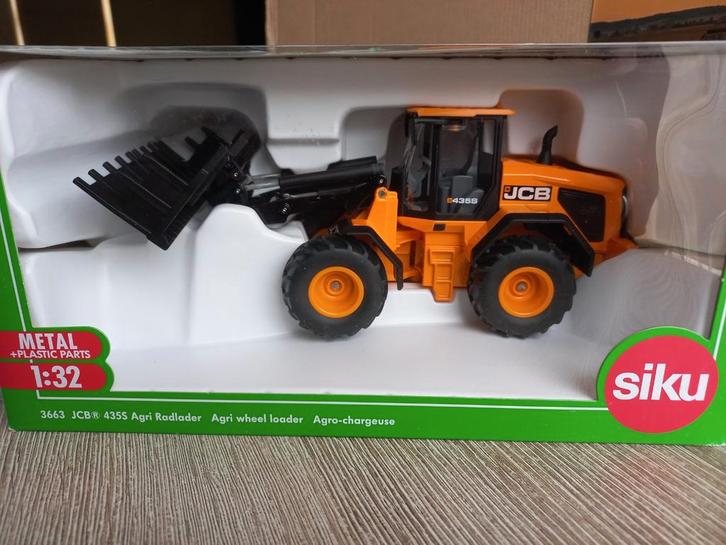 Jcb 435S Shovel met Grasvork Siku, Hobby en Vrije tijd, Modelauto's | 1:32, Nieuw, Tractor of Landbouw, SIKU, Ophalen of Verzenden