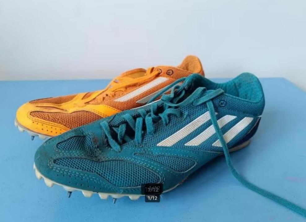 Adidas spikes bicolor maat 40 (25cm), Sport en Fitness, Loopsport en Atletiek, Adidas, Gebruikt, Ophalen of Verzenden, Spikes