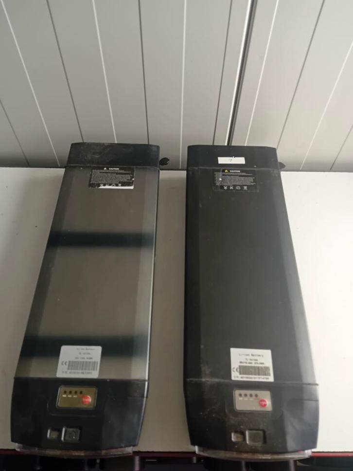 2 stuks defecte fiets accu Brinckers 36volt, Fietsen en Brommers, Fietsaccessoires | Fietsaccu's, Gebruikt, Ophalen of Verzenden