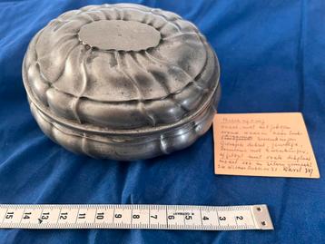 Antiek tinnen potje beschikbaar voor biedingen