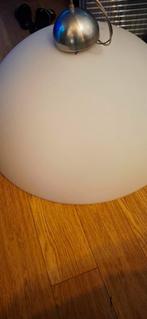 Witte Hanglamp met Metalen Details, Gebruikt, Ophalen of Verzenden, Modern, Minder dan 50 cm