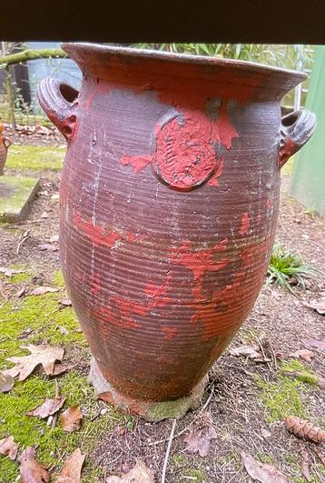 Plantenbak pot bijna antiek beschikbaar voor biedingen