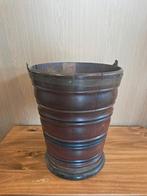 Antieke houten tufemmer, Ophalen