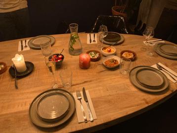 Mango houten tafel (240) beschikbaar voor biedingen