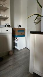 Nachtkastje ikea (zonder inhoud), Ophalen, Zo goed als nieuw