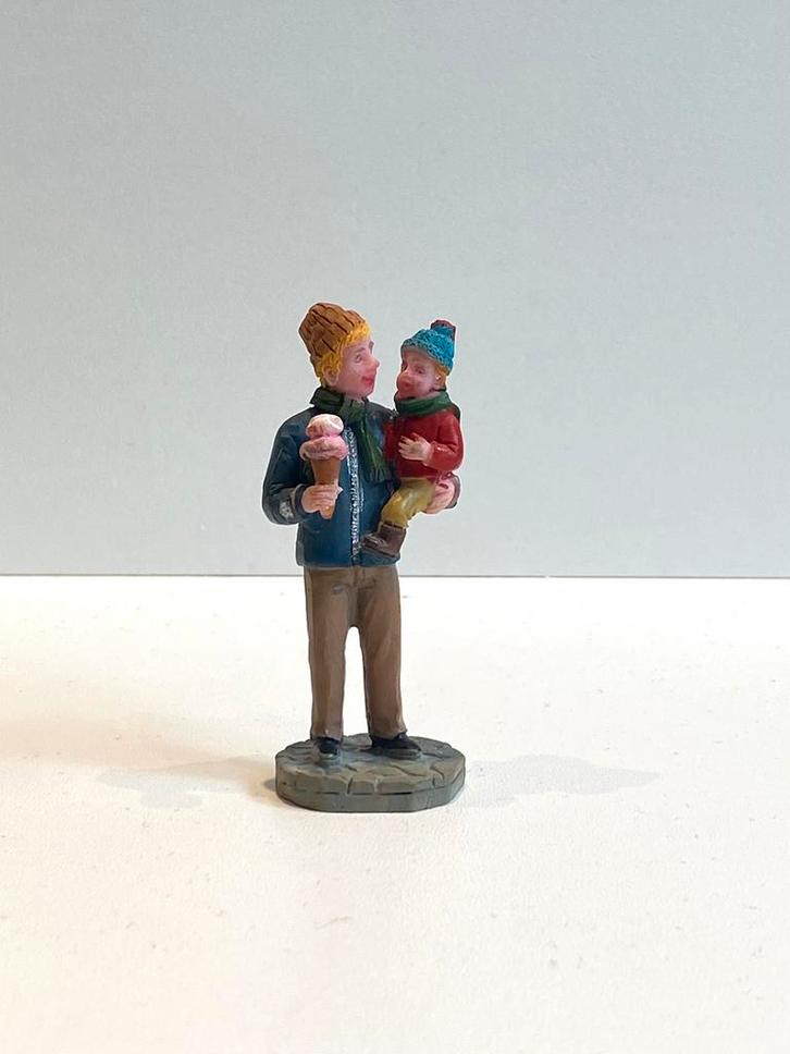 Lemax Sharing Ice Cream (62318), Diversen, Kerst, Verzenden