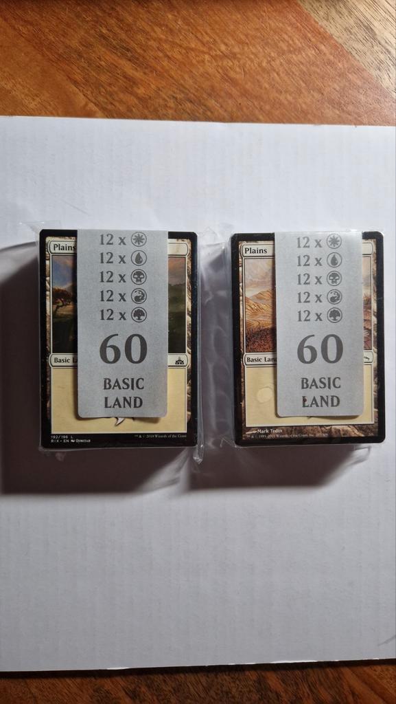 MTG 2x 60 Basic Lands - Sealed., Hobby en Vrije tijd, Verzamelkaartspellen | Magic the Gathering, Zo goed als nieuw, Meerdere kaarten