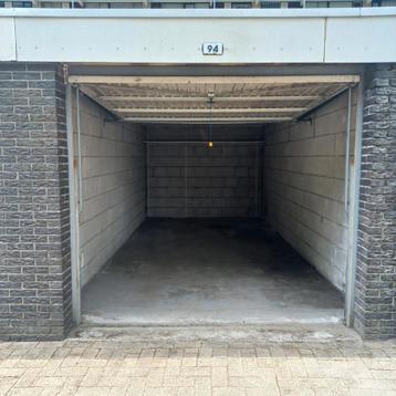 TE HUUR GARAGEBOX RIDDERKERK  beschikbaar voor biedingen