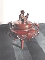 Bronzen wierookvat met foo dog., Antiek en Kunst, Ophalen of Verzenden, Brons