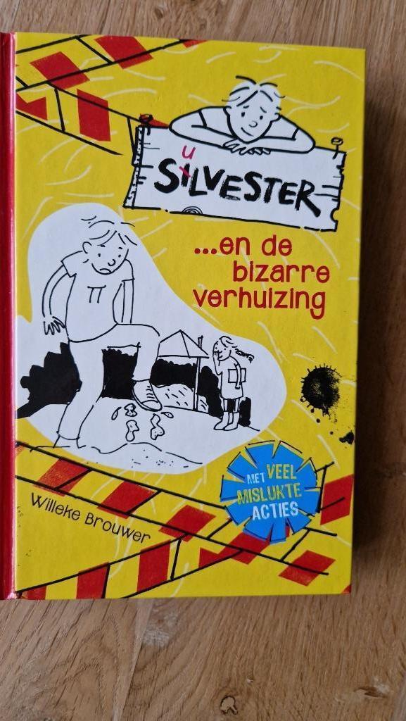 Silvester / Sulvester en de bizarre verhuizing - W. Brouwer, Boeken, Kinderboeken | Jeugd | 10 tot 12 jaar, Zo goed als nieuw