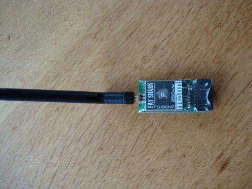 Fat Shark 5,8 GHz Transmitter 250 mW, Hobby en Vrije tijd, Modelbouw | Radiografisch | Helikopters en Quadcopters, Gebruikt, Elektro