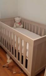 Baby doorgroeibed met matras., Ophalen, Zo goed als nieuw, Jongetje of Meisje