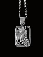 Deense zilveren hanger met druiventros en bijpassend colier, Ophalen of Verzenden, Zilver, Hanger