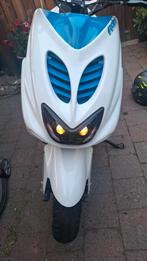 YAMAHA AEROX 70cc sprinter, Fietsen en Brommers, Scooters | Yamaha, Ophalen of Verzenden, Zo goed als nieuw, Tweetakt, Aerox